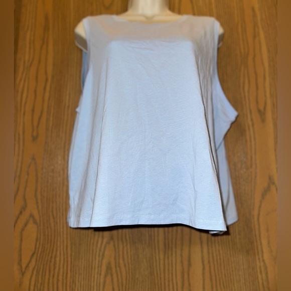 Women’s Old Navy Active Loose Fitting Muscle Tank Top NWT Size XXL - Picture 2 of 7